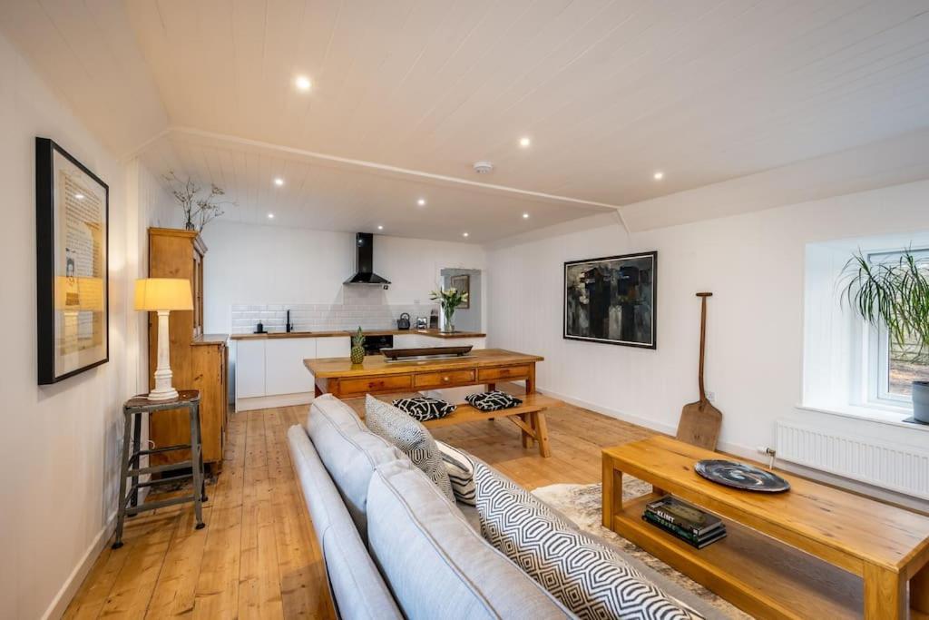Spacious & Stylish Stonehous Cottage Forfar Exterior photo